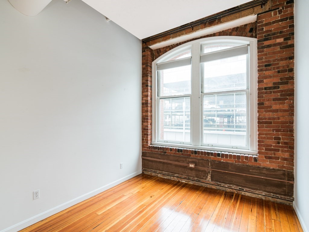 150 Lincoln Steet # 2A