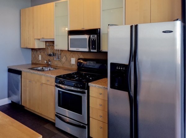 60 Dudley Street # 301