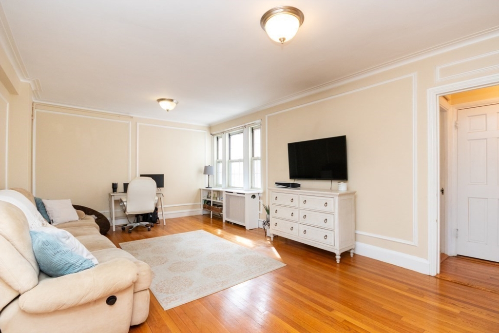 1450 Beacon St # 603