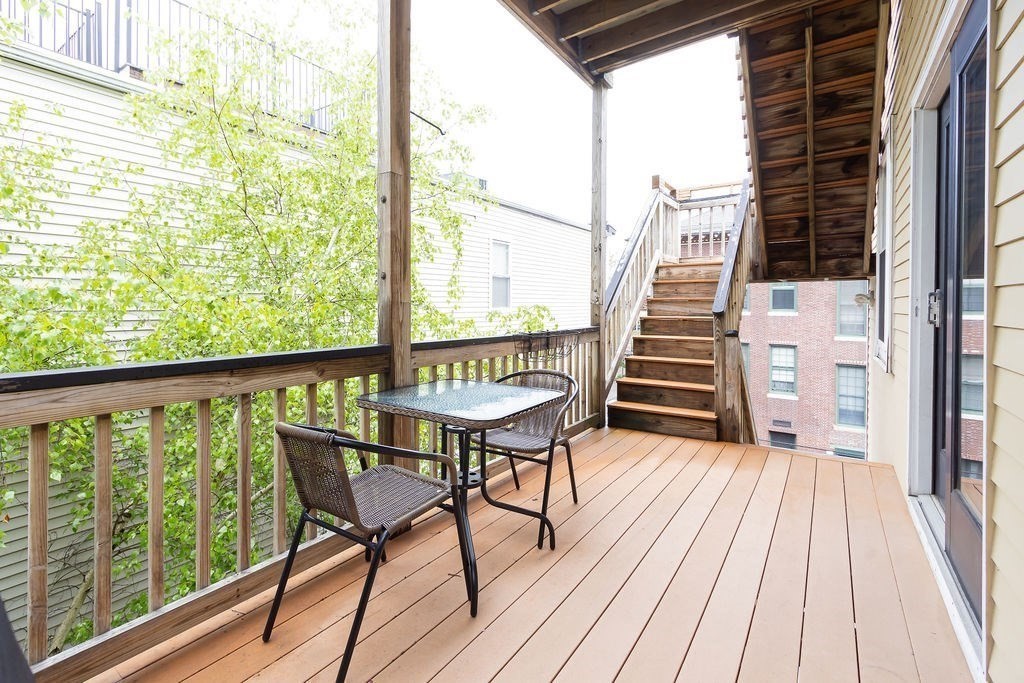 474 E 3rd # 2