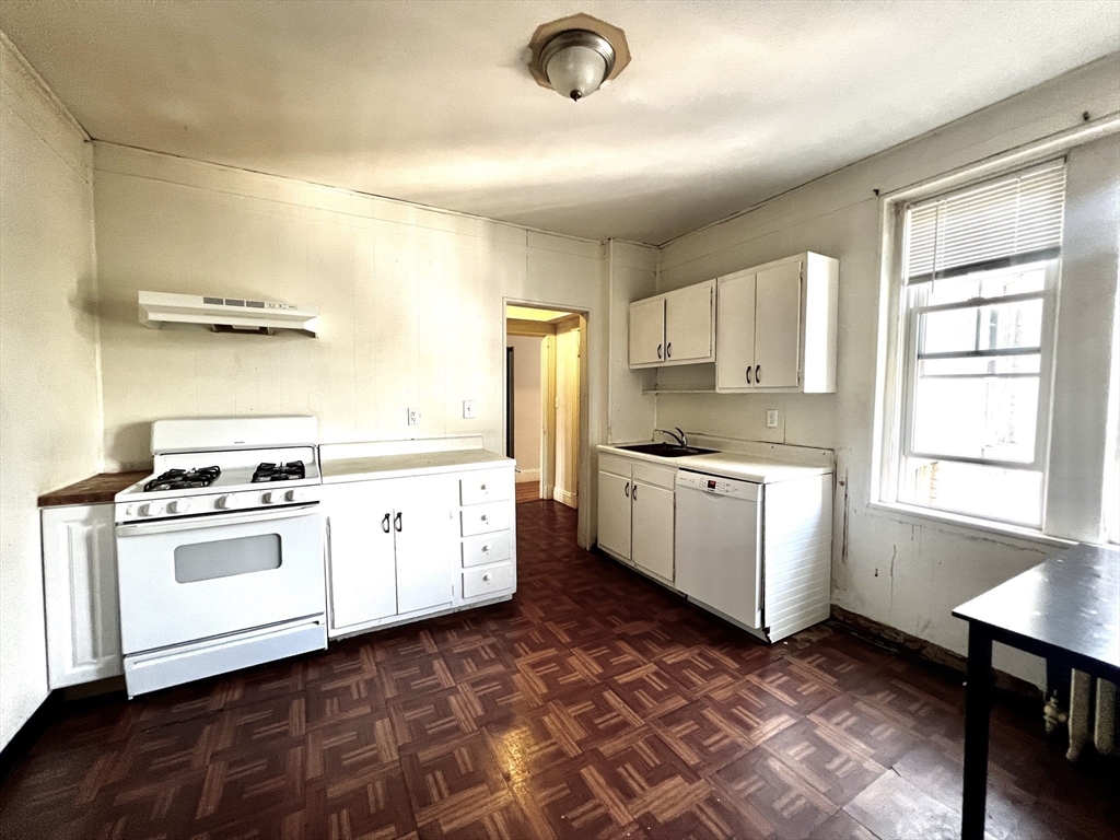 76 Babcock Street # 3