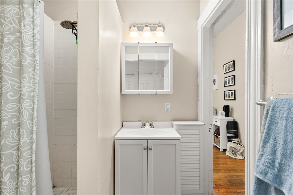 293-295 Commonwealth Ave. # 3B