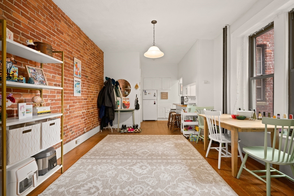 293-295 Commonwealth Ave. # 3B