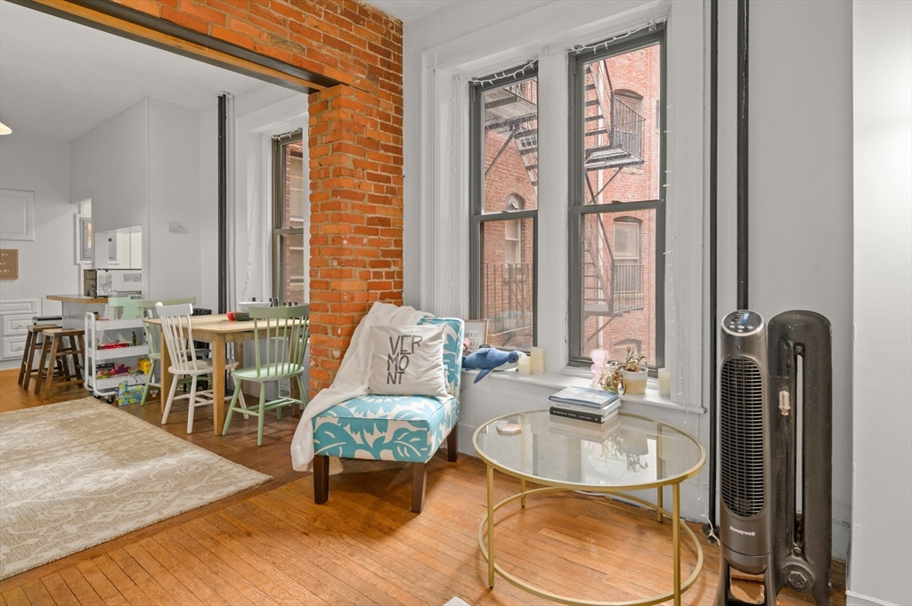 293-295 Commonwealth Ave. # 3B