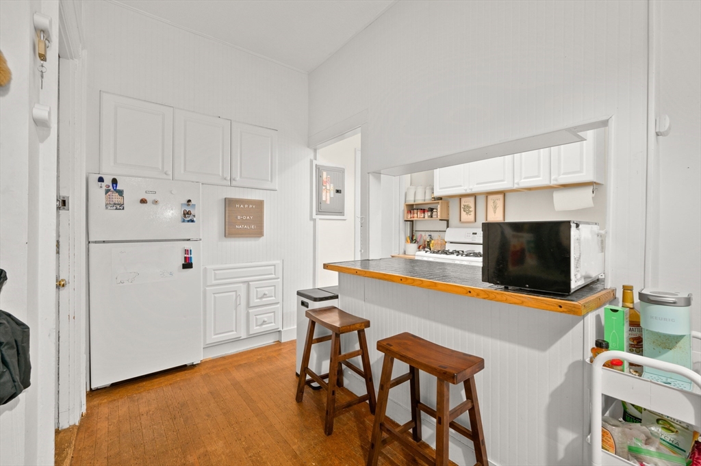 293-295 Commonwealth Ave. # 3B