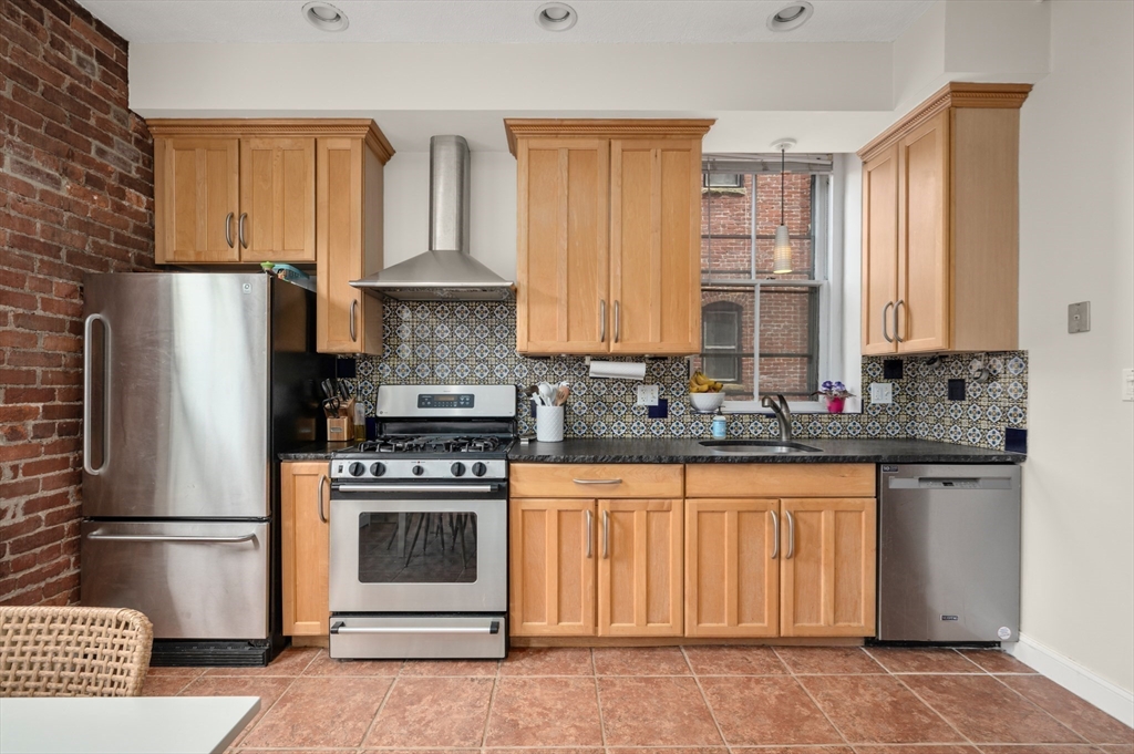 293-295 Commonwealth Ave # 3C