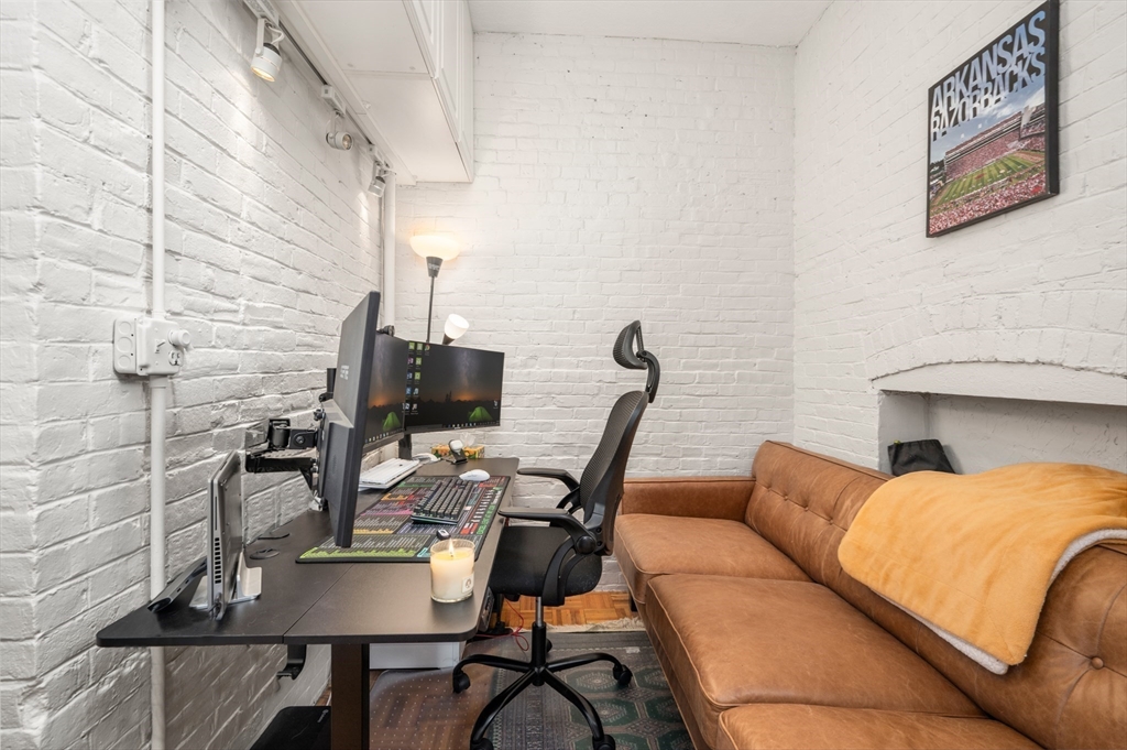 293-295 Commonwealth Ave # 3C