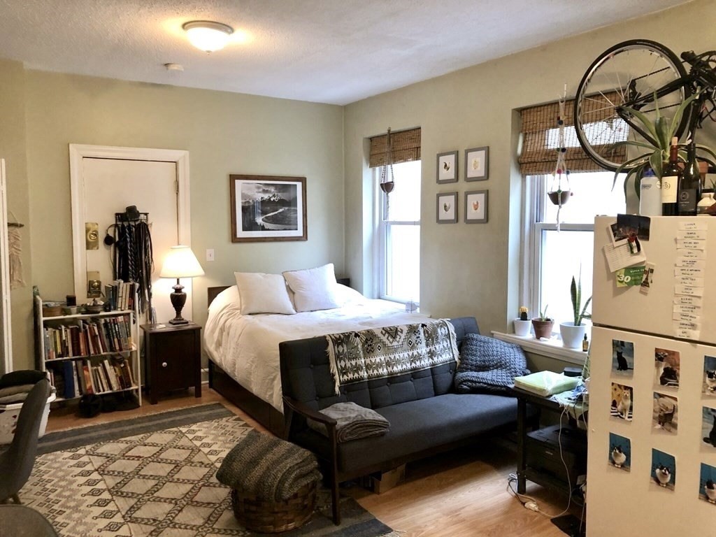 1419 Commonwealth Ave # 302