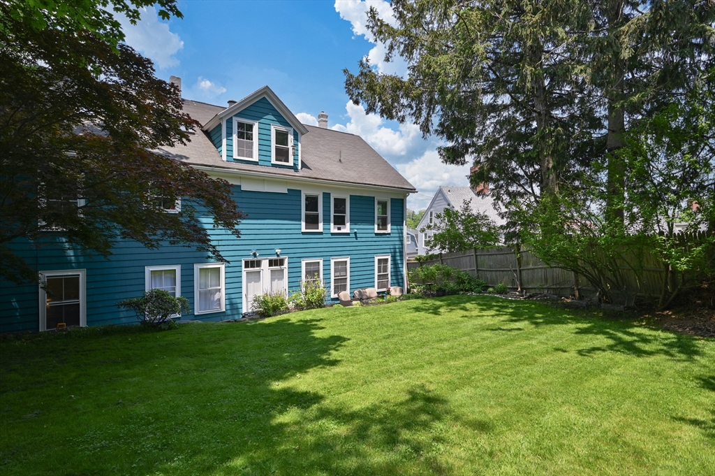 148-150 Pleasant St # 2, Marblehead Unit: 2