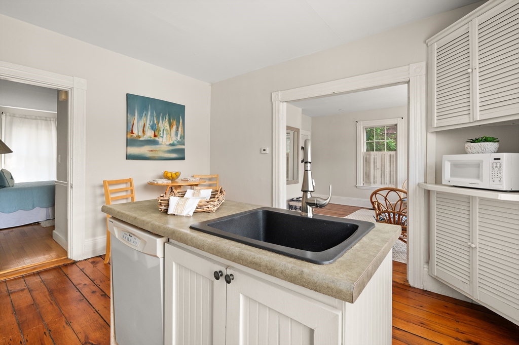 148-150 Pleasant St # 2, Marblehead Unit: 2