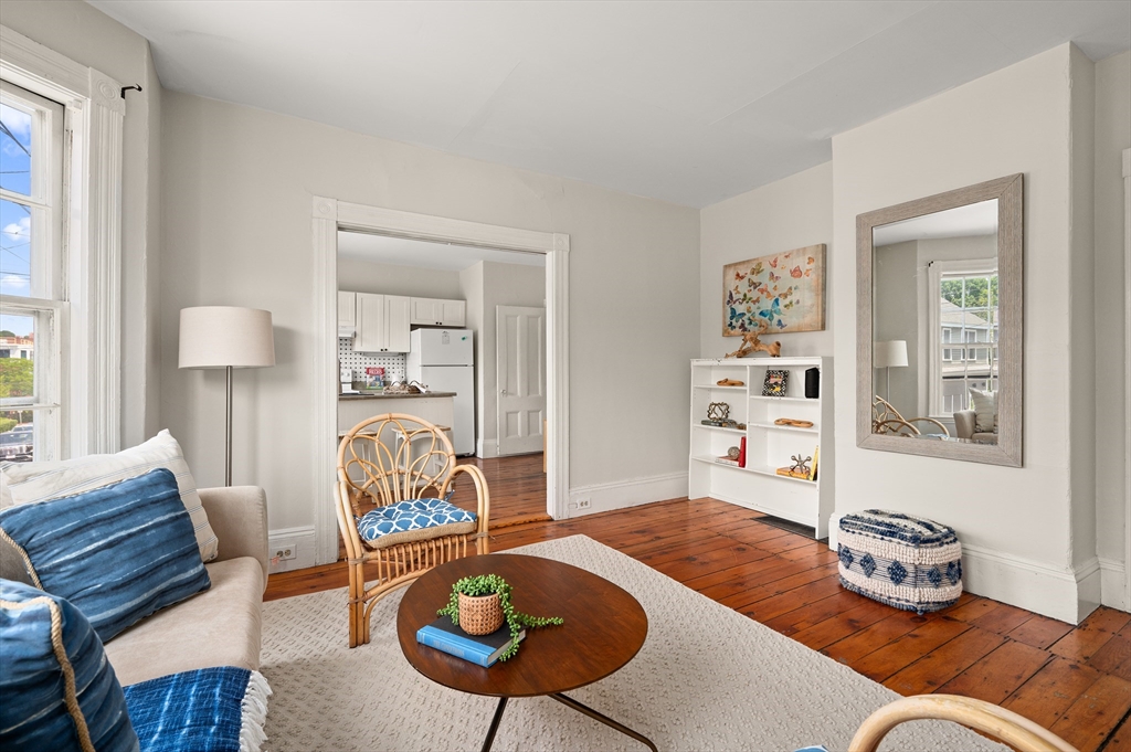 148-150 Pleasant St # 2, Marblehead Unit: 2