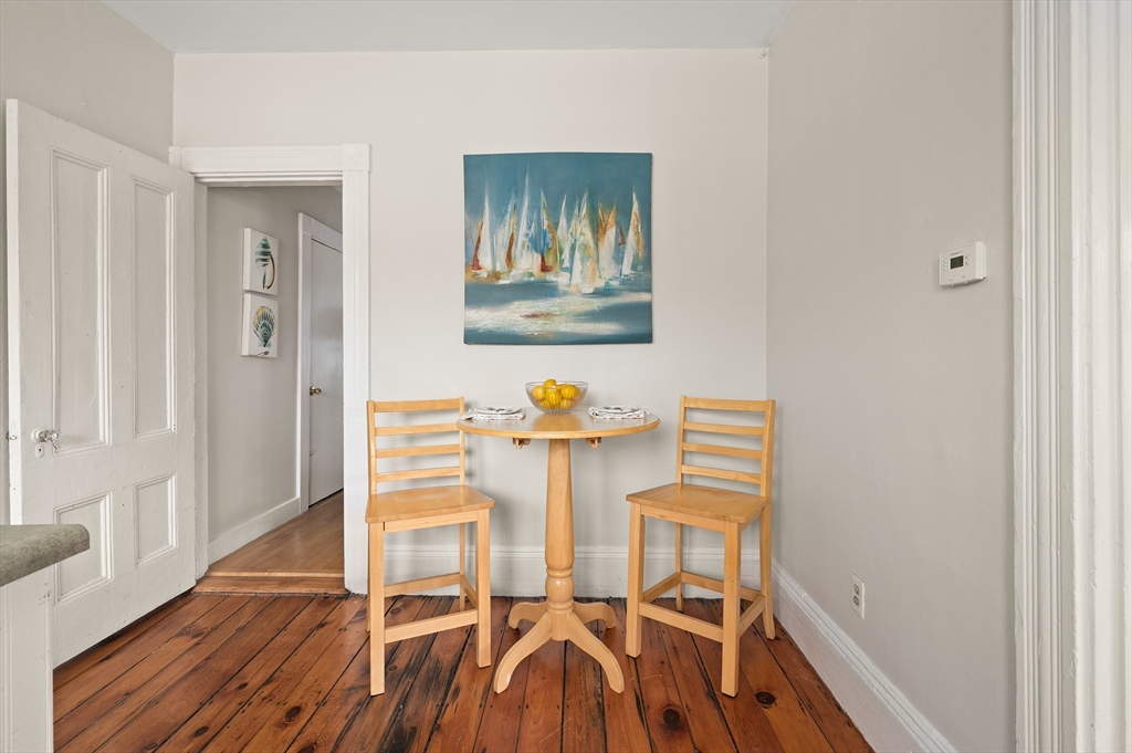 148-150 Pleasant St # 2, Marblehead Unit: 2