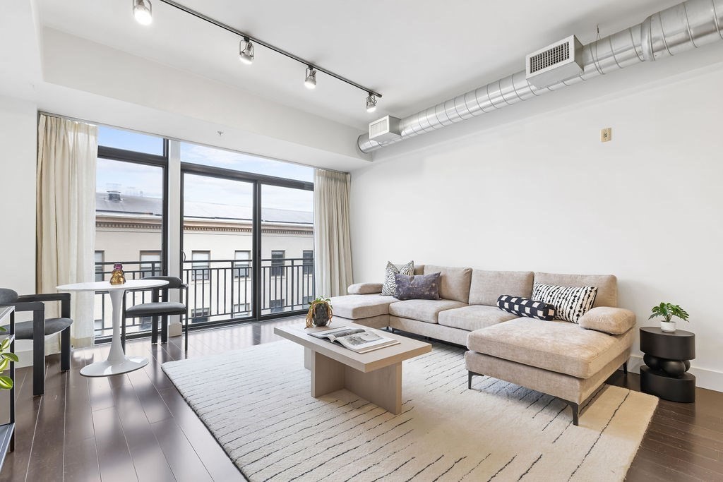 257 Northampton St. Unit: PH612