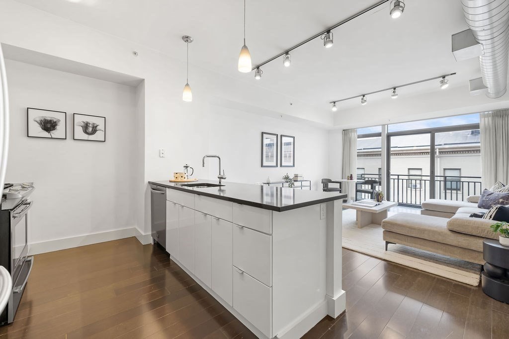 257 Northampton St. Unit: PH612