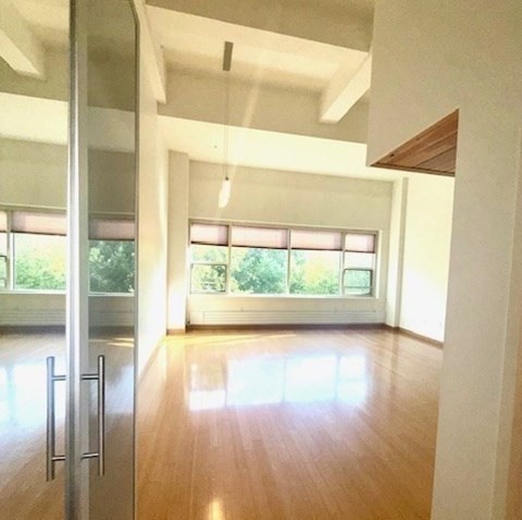 290 Pleasant St. # 318