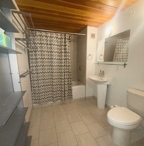 290 Pleasant St. # 318