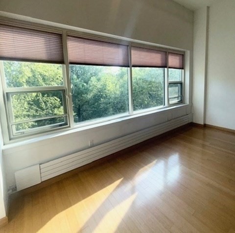 290 Pleasant St. # 318