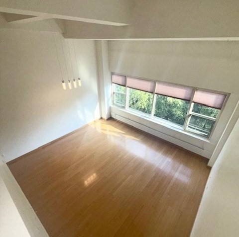 290 Pleasant St. # 318