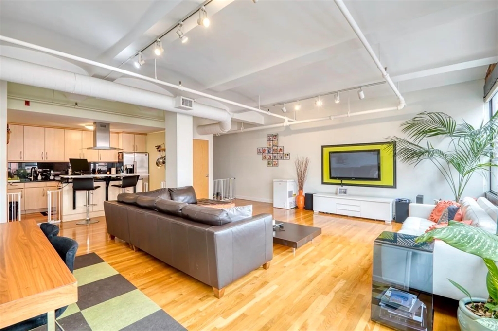 121 Beach Street # 602