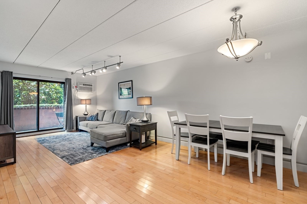 135 Franklin St # 101