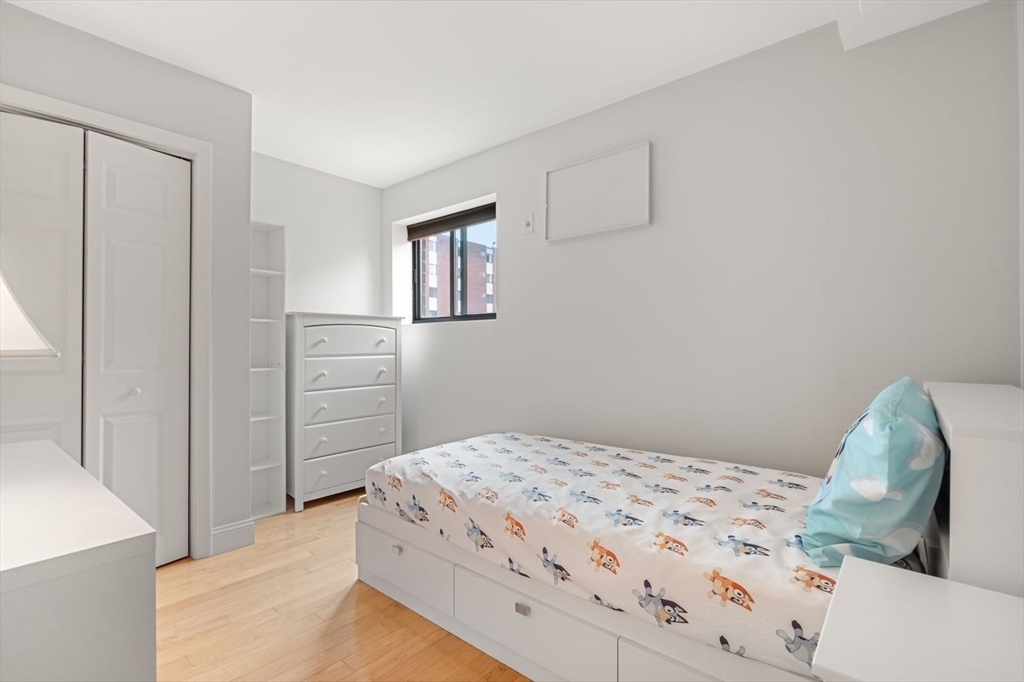 135 Franklin St # 101