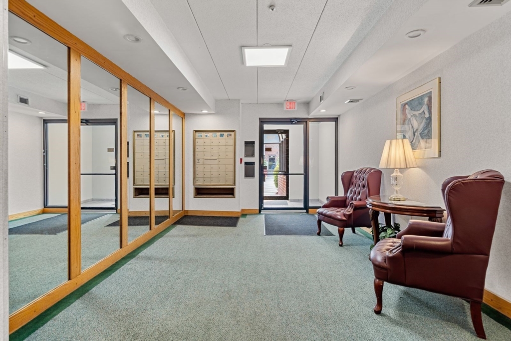 135 Franklin St # 101