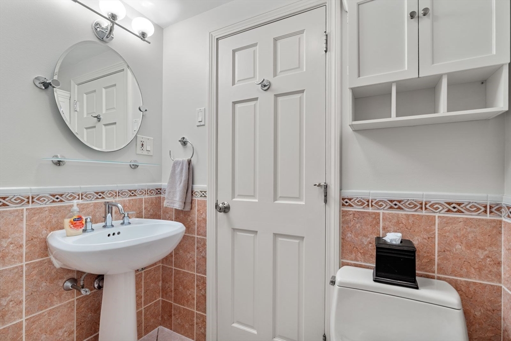 135 Franklin St # 101