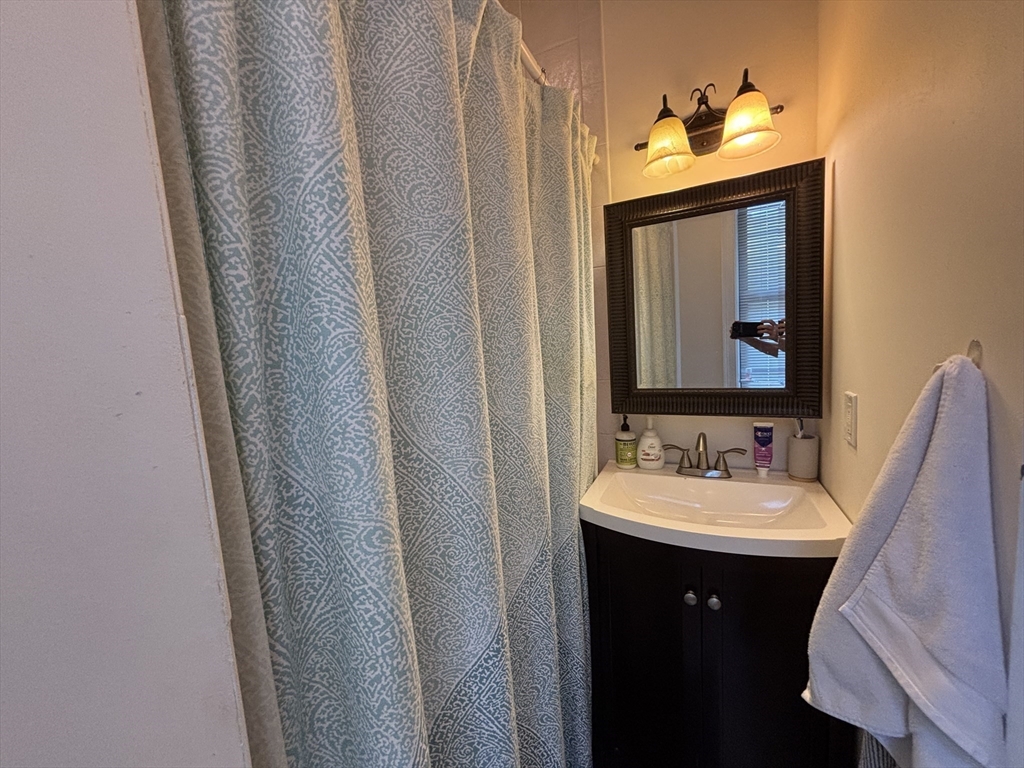 454 Hanover Street # 8