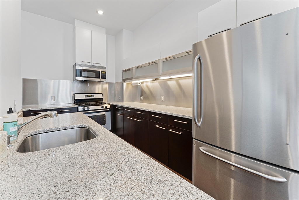 88 Kingston Street # 1F