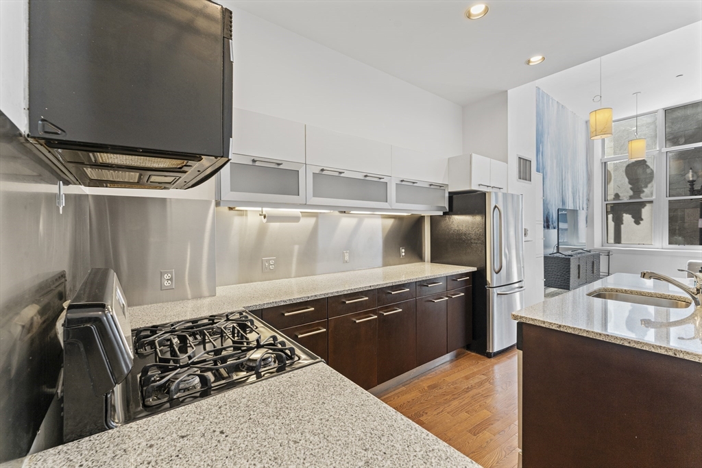 88 Kingston Street # 1F