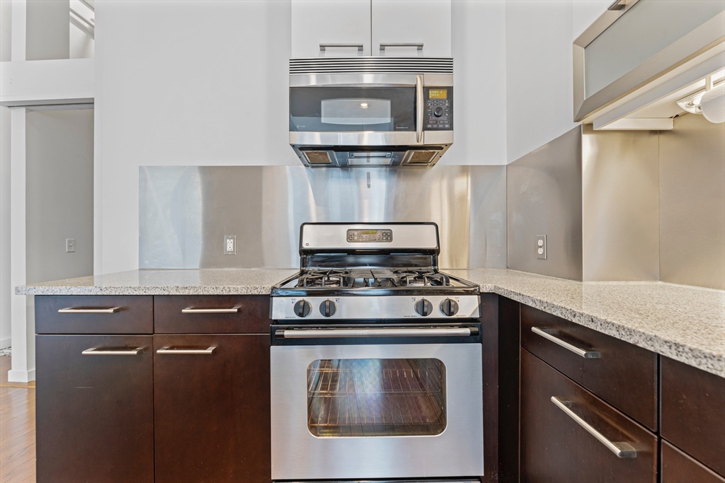 88 Kingston Street # 1F