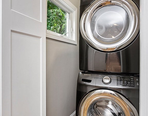 68 Edward Street # 1