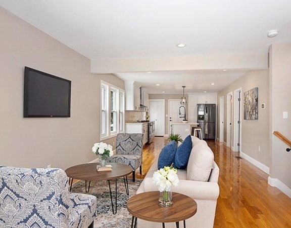 68 Edward Street # 1