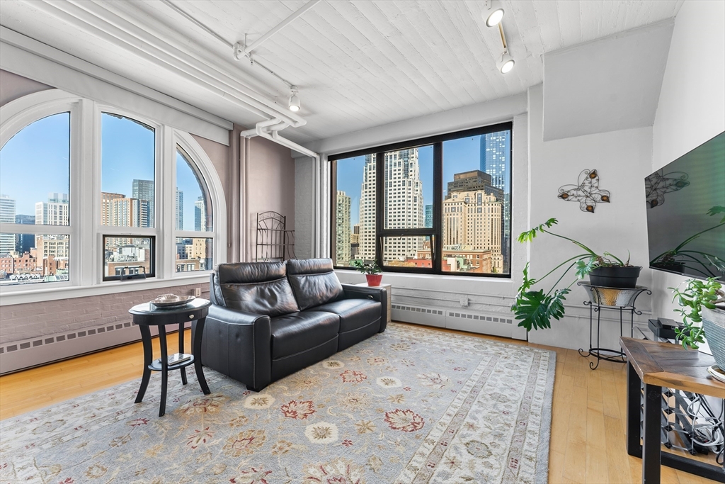 210 South # 1 Unit: 11-1