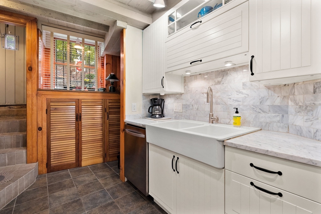 6 North Hudson Street # 1