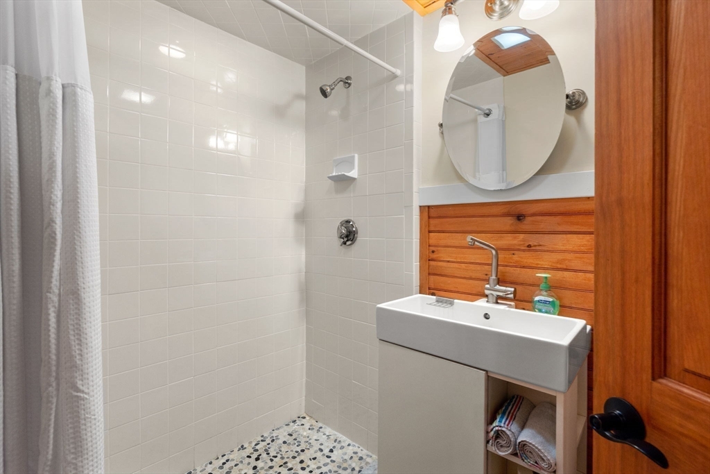 6 North Hudson Street # 1