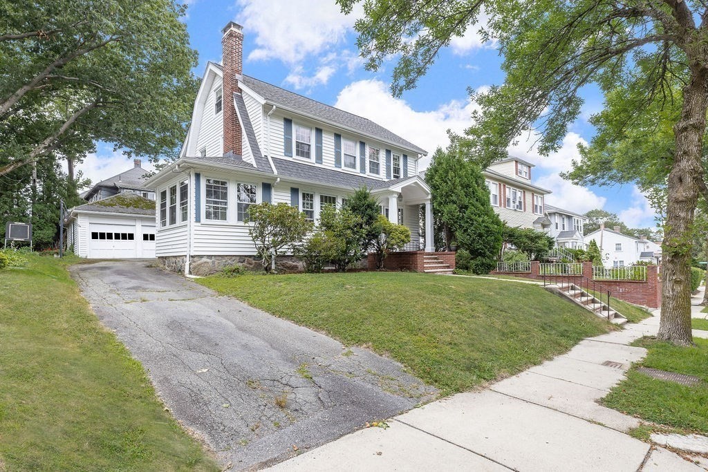 100 Russett Road