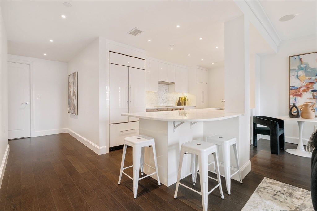 778 Boylston St # 7E