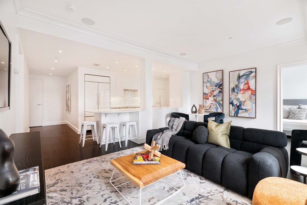 778 Boylston St # 7E