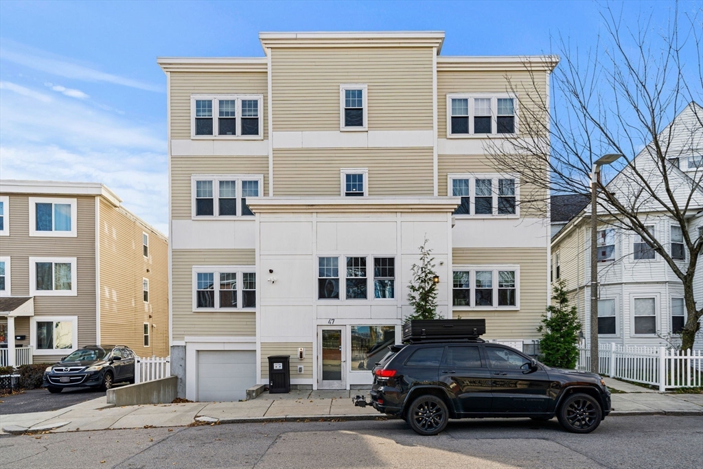 47 Sargent St # 3, Boston Unit: 3