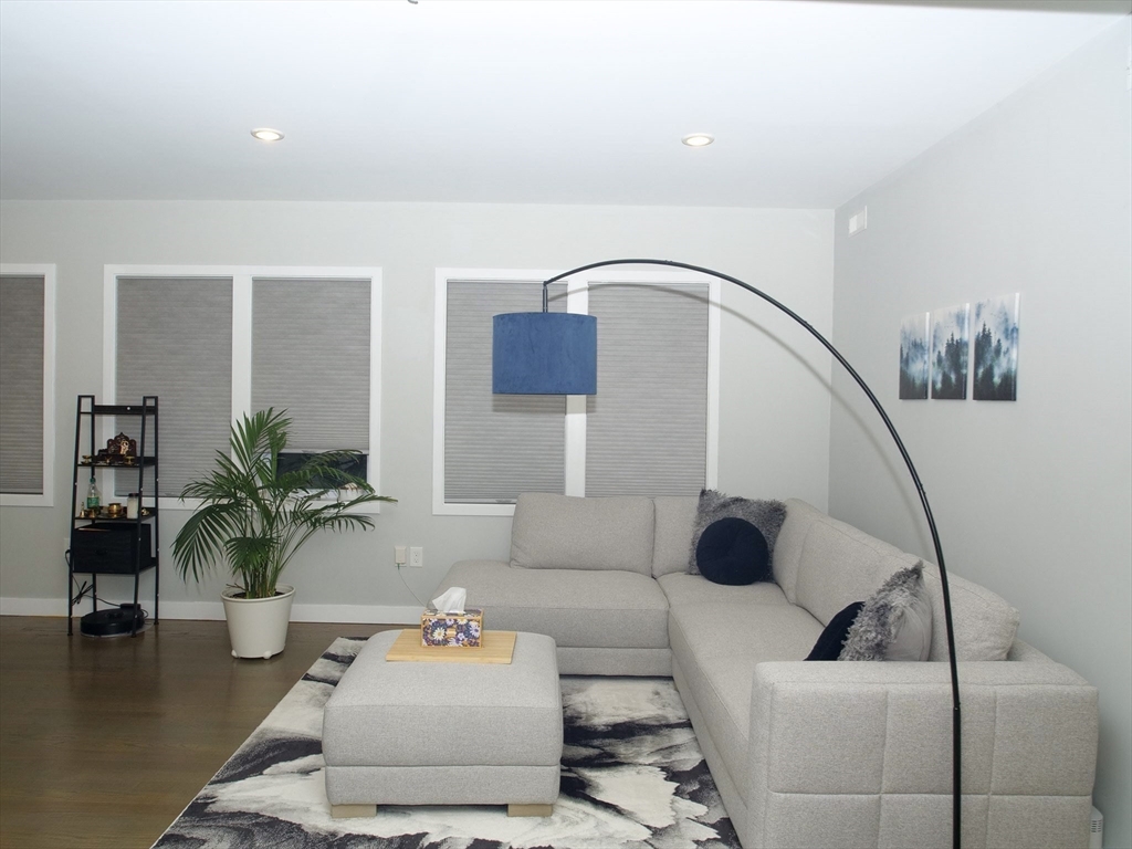 47 Sargent St # 3, Boston Unit: 3