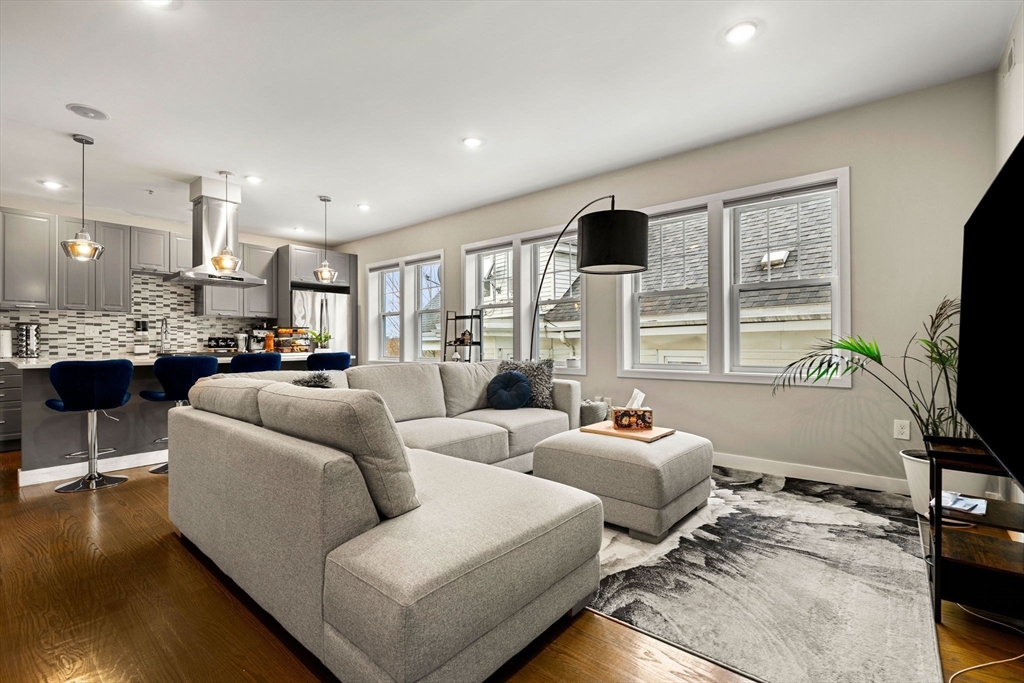 47 Sargent St # 3, Boston Unit: 3