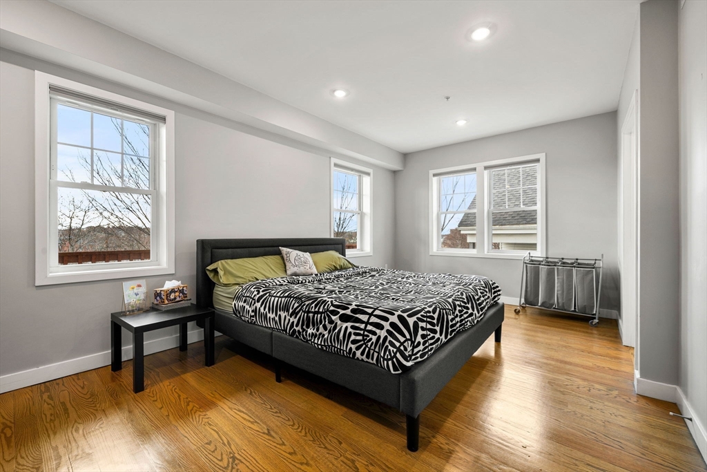 47 Sargent St # 3, Boston Unit: 3