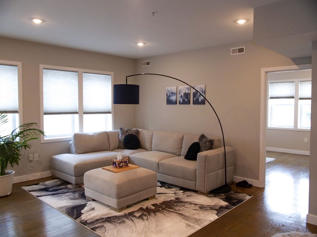 47 Sargent St # 3, Boston Unit: 3