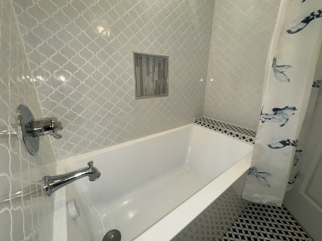 47 Sargent St # 3, Boston Unit: 3