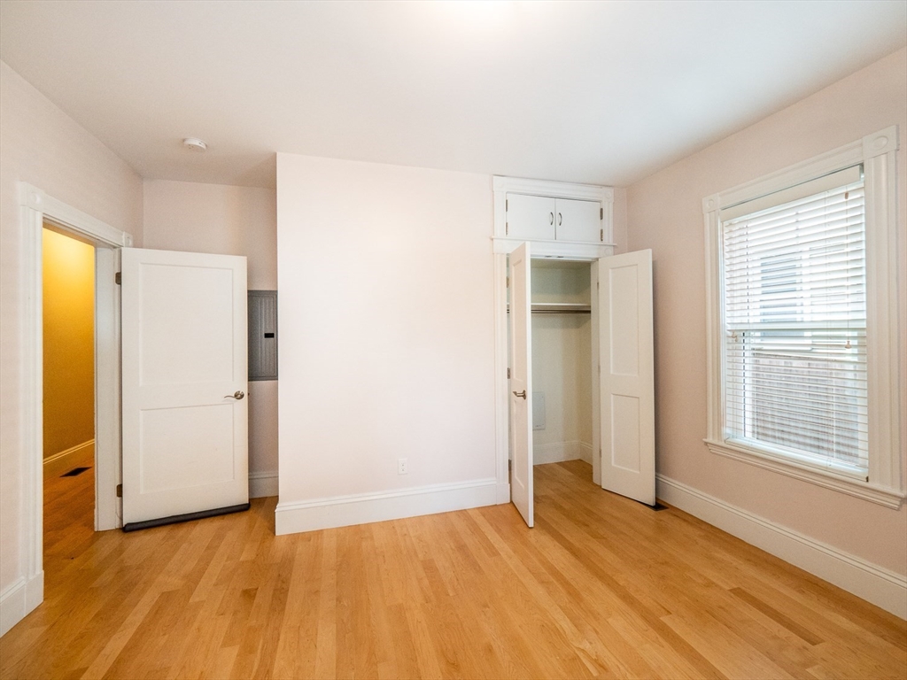 24 Hall Street # 1, Somerville Unit: 1