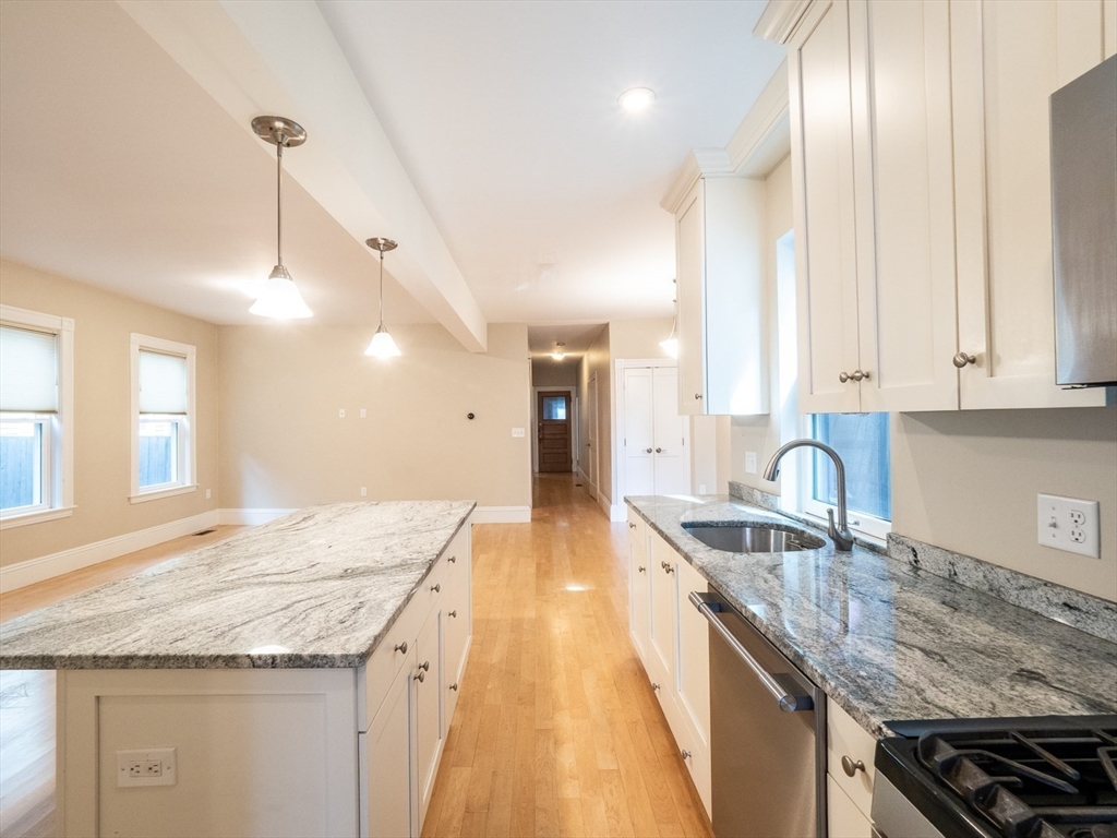 24 Hall Street # 1, Somerville Unit: 1