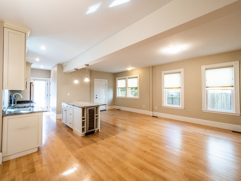 24 Hall Street # 1, Somerville Unit: 1