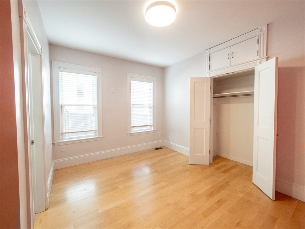 24 Hall Street # 1, Somerville Unit: 1