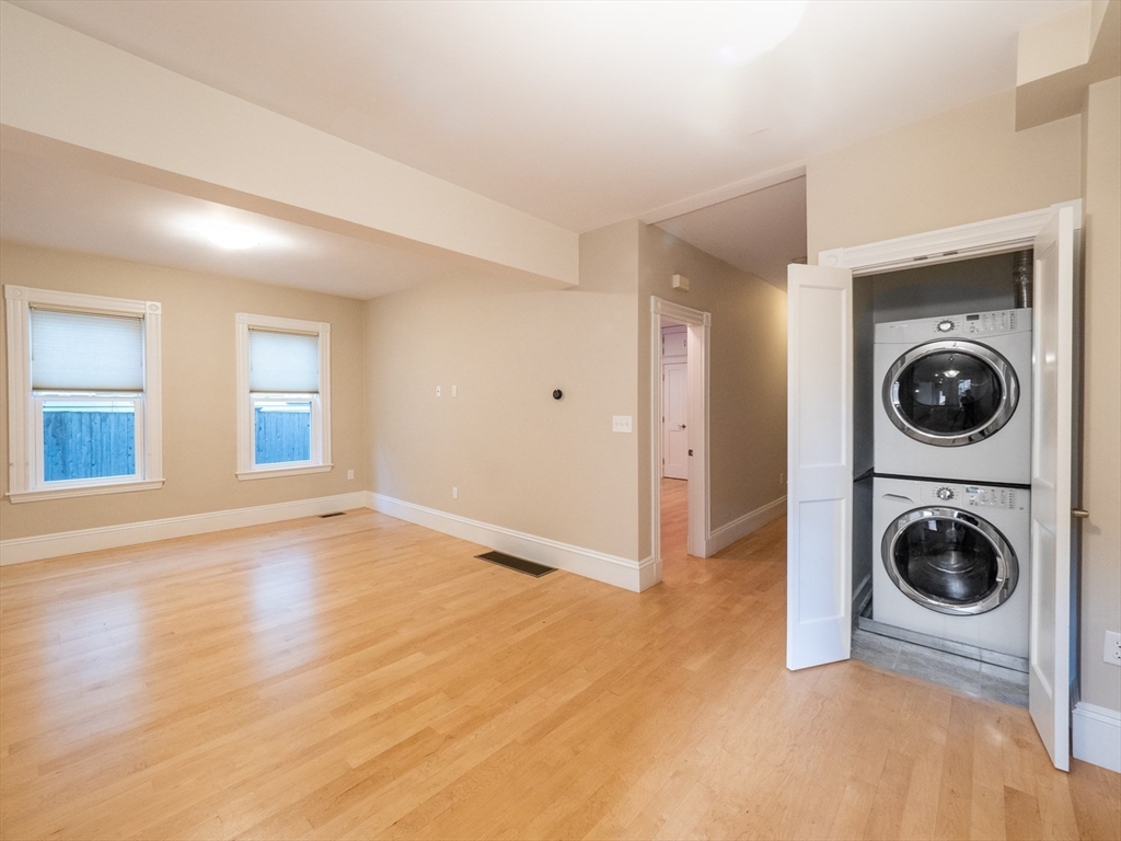 24 Hall Street # 1, Somerville Unit: 1